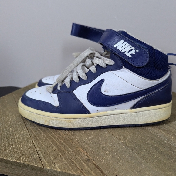 Nike Court Borough Mid 2 White Navy Sneakers  Youth 4.5Y / Women’s 7 - Picture 2 of 8